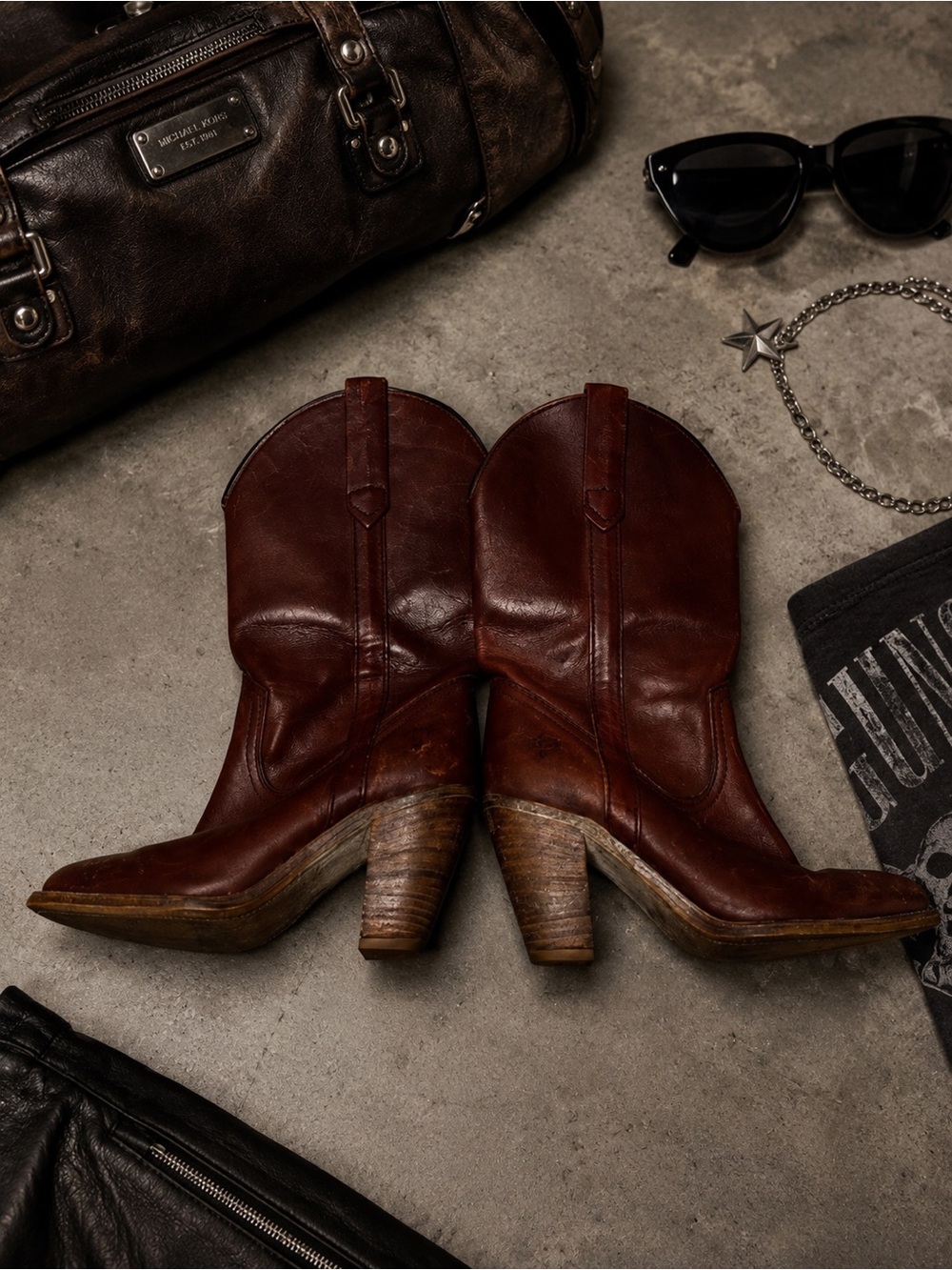 #vintage #frye #cowboy #boots